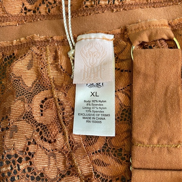 Got ur back bra - We are HAH (FP) - SZ XL - Brown Sugar - NWT - Picture 5 of 12